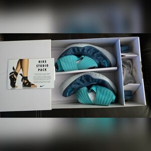 Nike Studio Pack 3 Piece Yoga Ballet Shoes Women's 5.5 NIB